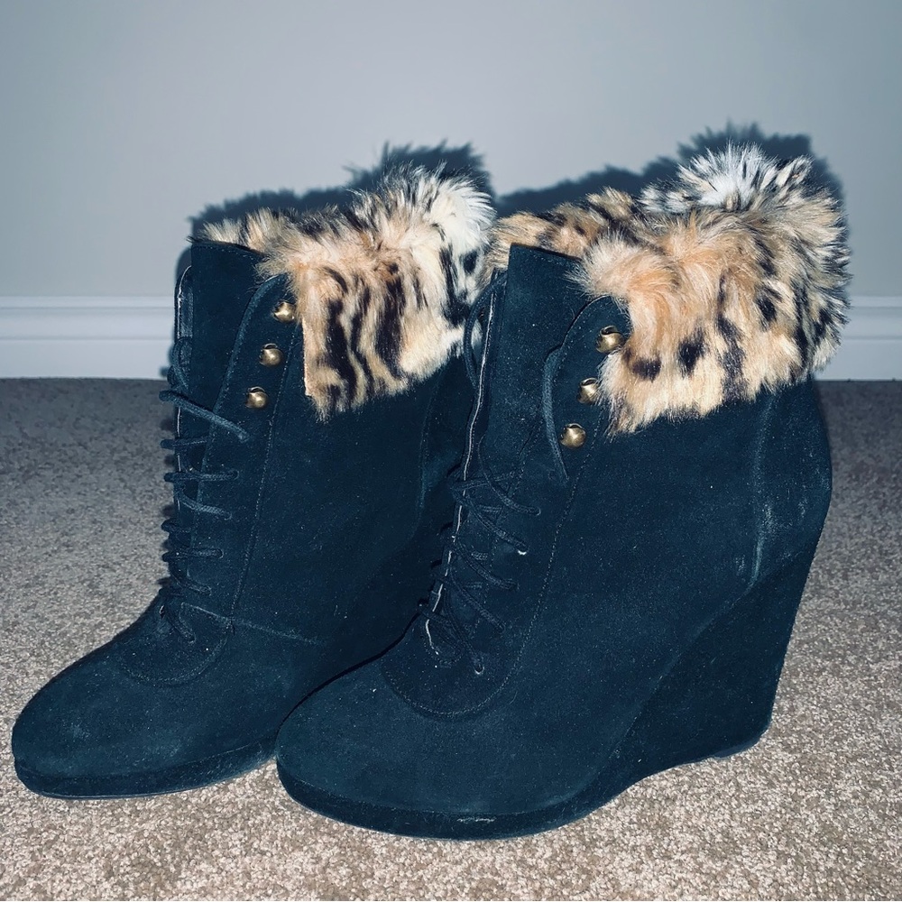 Suede bootie